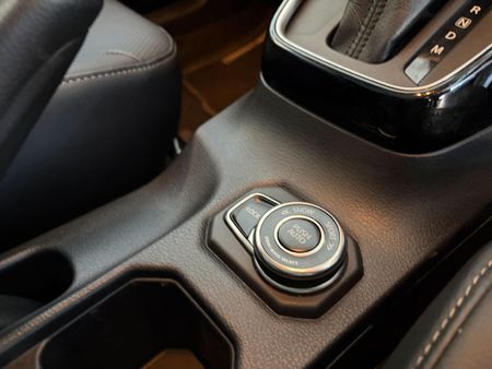 2023-Suzuki-Grand-Vitara-15-GLX-Hybrid-Allgrip-Auto_16