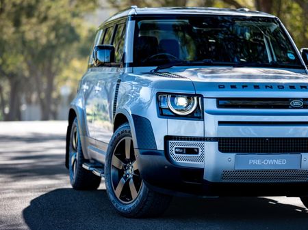 2020-Land-Rover-Defender-110-D240-First-Edition-177kW_17