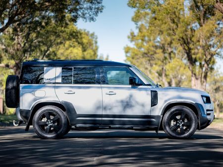 2020-Land-Rover-Defender-110-D240-First-Edition-177kW_7