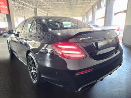 2019-Mercedes-AMG-E-Class-E63-S-AMG-4Matic_14