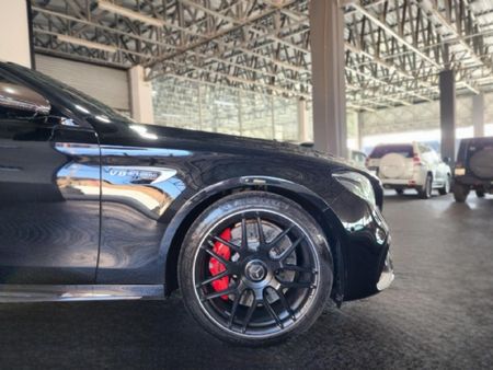 2019-Mercedes-AMG-E-Class-E63-S-AMG-4Matic_3