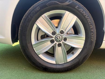 2018-Volkswagen-Caddy-Maxi-CrewBus-20-TDI_14