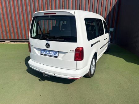 2018-Volkswagen-Caddy-Maxi-CrewBus-20-TDI_6