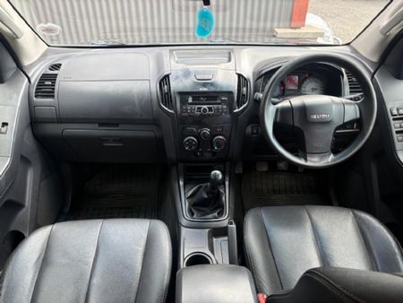 2017-Isuzu-KB-250-D-Teq-HO-Hi-Riderr-Double-Cab_9