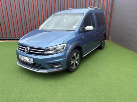 2019-Volkswagen-Caddy-Alltrack-20-TDI_2