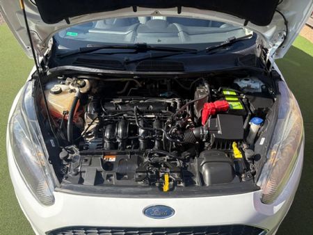 2017-Ford-Fiesta-14-Ambiente-5-dr_13