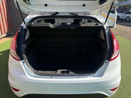 2017-Ford-Fiesta-14-Ambiente-5-dr_8