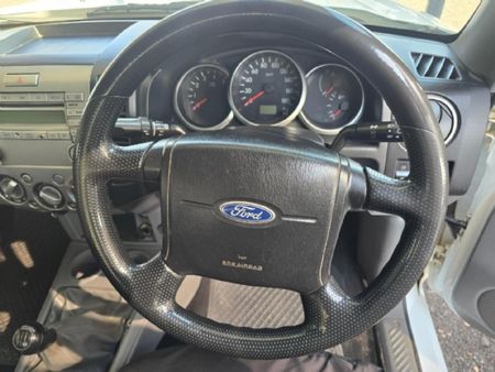 2010-Ford-Ranger-30-TDCi-XLT-Hi-Trail-SuperCab_11