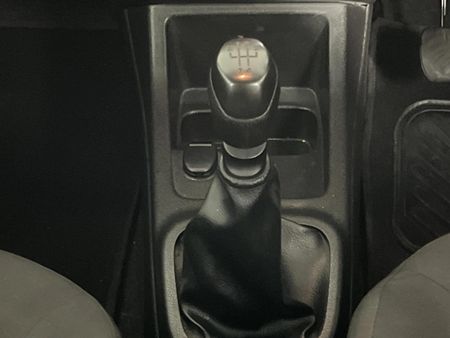 2018-Renault-Kwid-10-Expression_10