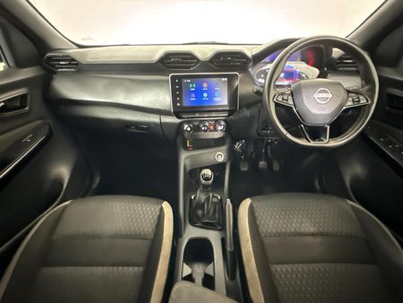 2024-Nissan-Magnite-10-Turbo-Acenta-Kuro_1