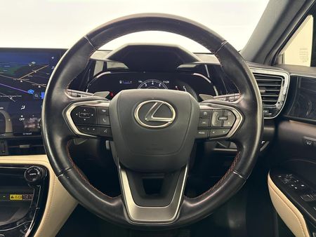 2023-Lexus-NX-250-EX_13