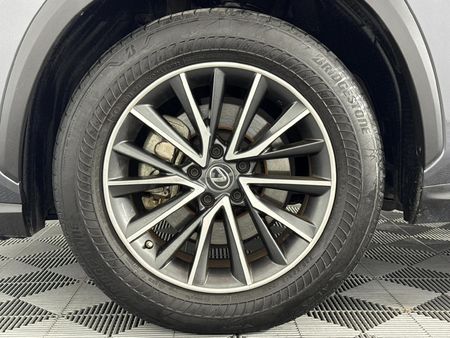 2023-Lexus-NX-250-EX_4