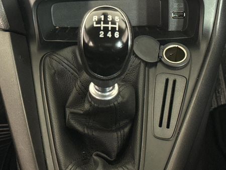 2017-Ford-Focus-16-TDCi-Ambiente-5-dr_10