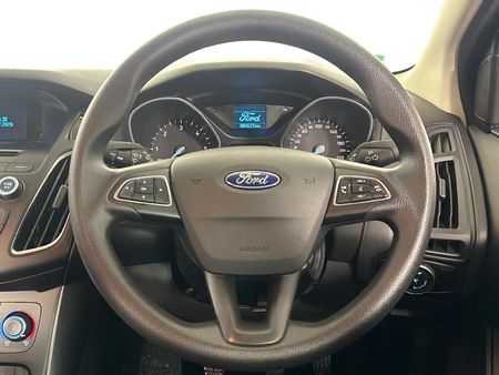 2017-Ford-Focus-16-TDCi-Ambiente-5-dr_11