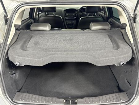 2017-Ford-Focus-16-TDCi-Ambiente-5-dr_13