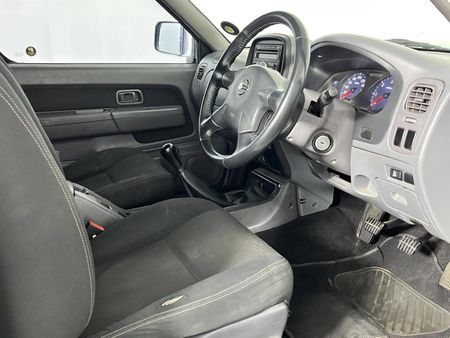 2019-Nissan-NP300-24i-Hi-Rider-Double-Cab_9