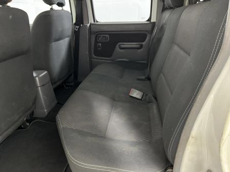 2019-Nissan-NP300-24i-Hi-Rider-Double-Cab_3