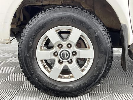 2019-Nissan-NP300-24i-Hi-Rider-Double-Cab_4