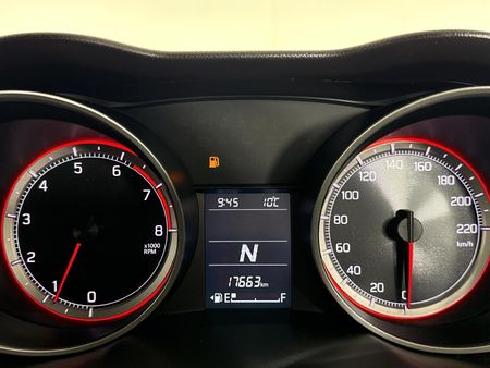 2022-Suzuki-Swift-12-GLX-Auto_2