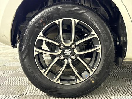 2022-Suzuki-Swift-12-GLX-Auto_7