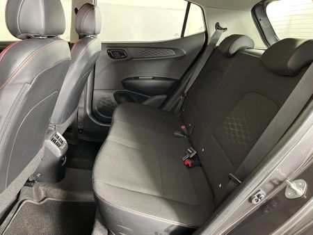 2025-Hyundai-Grand-i10-10-Motion_3