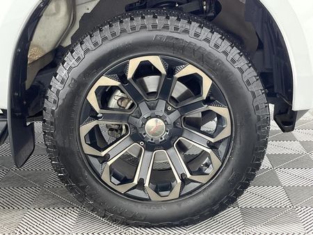 2024-Isuzu-D-Max-30-DDI-LSE-Auto-Extended-Cab_4