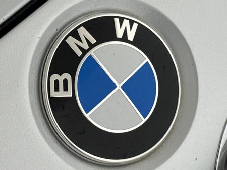 2017-BMW-3-Series-318i-M-Sport-Auto_11