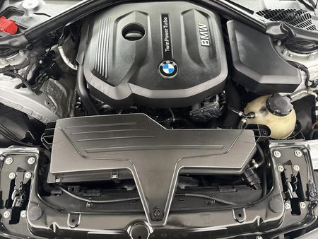 2017-BMW-3-Series-318i-M-Sport-Auto_13
