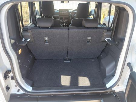 2025-Suzuki-Jimny-15-GLX-AllGrip-5-Door-Auto_11