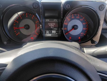 2025-Suzuki-Jimny-15-GLX-AllGrip-5-Door-Auto_23