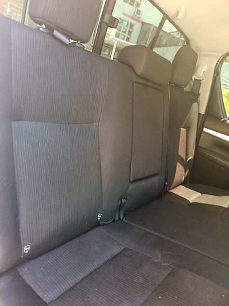 2025-Toyota-Hilux-28-GD-6-RB-Legend-55-4x4-Auto-Double-Cab_9