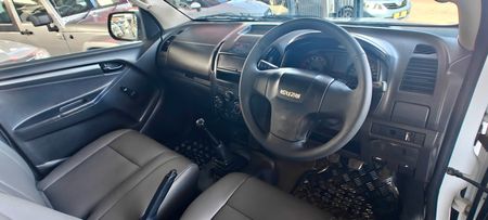 2017-Isuzu-KB-250-D-Teq-HO-Fleetside-Safety-Single-Cab_6