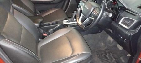 2024-Isuzu-D-Max-30-DDI-V-Cross-HR-Auto-Double-Cab_11
