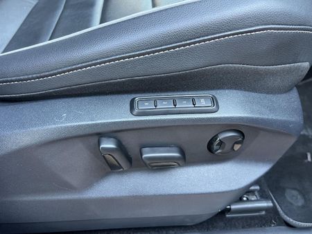2024-Volkswagen-Tiguan-20-TSI-R-Line-4Motion-DSG-Auto-162kW_21