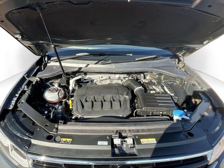 2024-Volkswagen-Tiguan-20-TSI-R-Line-4Motion-DSG-Auto-162kW_8