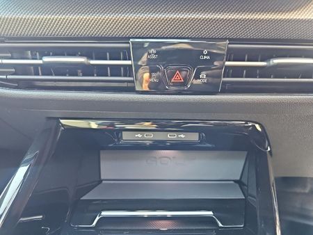 2026-Volkswagen-Golf-8-GTI-20-TSI-DSG_17