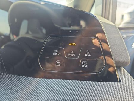 2026-Volkswagen-Golf-8-GTI-20-TSI-DSG_23