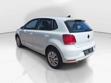 2026-Volkswagen-Polo-Vivo-14-Life_4