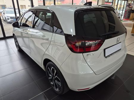 2023-Honda-Fit-15-Elegance-CVT_4