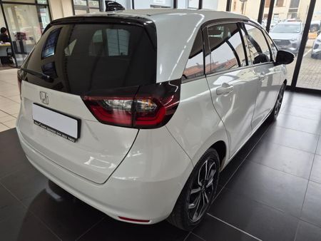 2023-Honda-Fit-15-Elegance-CVT_6