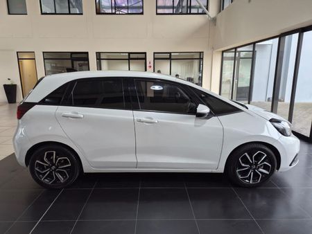 2023-Honda-Fit-15-Elegance-CVT_7