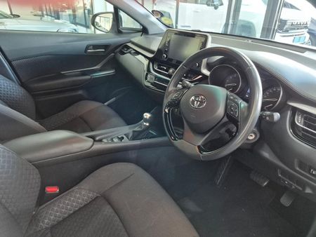 2022-Toyota-C-HR-12T-Plus-Auto_16