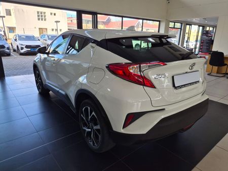 2022-Toyota-C-HR-12T-Plus-Auto_2