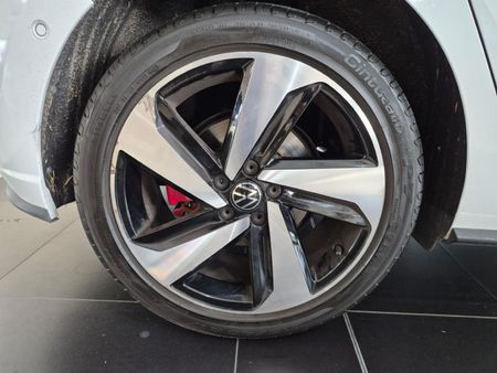 2022-Volkswagen-Polo-20-GTI-Auto-147kW_14