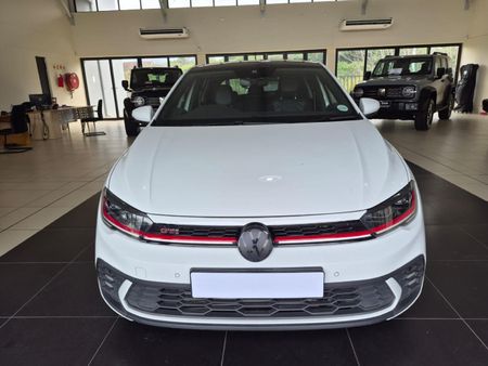2022-Volkswagen-Polo-20-GTI-Auto-147kW_1