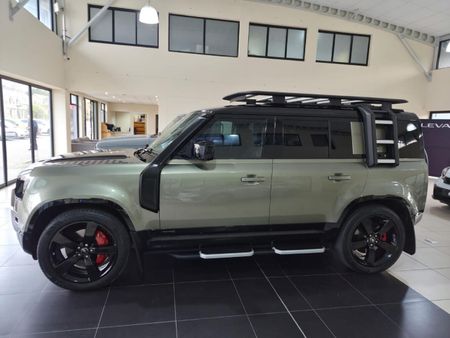 2021-Land-Rover-Defender-110-P400-X-294kW_3