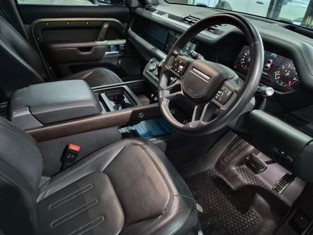 2021-Land-Rover-Defender-110-P400-X-294kW_8