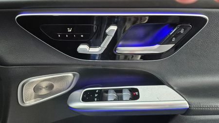 2023-Mercedes-Benz-GLC-300D-4Matic_20