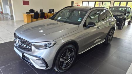 2023-Mercedes-Benz-GLC-300D-4Matic_2