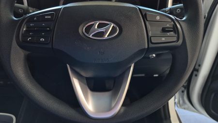 2022-Hyundai-Venue-10-TGDI-Motion_17